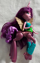 Load image into Gallery viewer, Penelope Steamtail Fright-Mares Doll