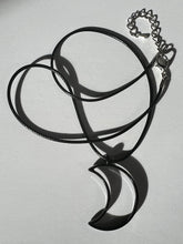 Load image into Gallery viewer, Black Moon Necklace