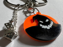 Load image into Gallery viewer, Halloween Oogie Keyring
