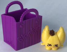 Load image into Gallery viewer, Shopkins Croissant d&#39;Or in a Bag - Demize Collectibles LTD