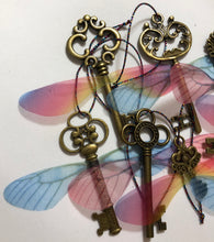Load image into Gallery viewer, Set Of 8 Flying Keys - Demize Collectibles LTD