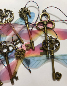 Set Of 8 Flying Keys - Demize Collectibles LTD