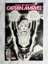 Load image into Gallery viewer, The Mighty Captain Marvel #1