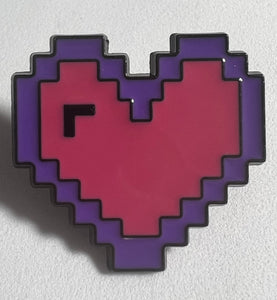 8-BIT Heart Pin